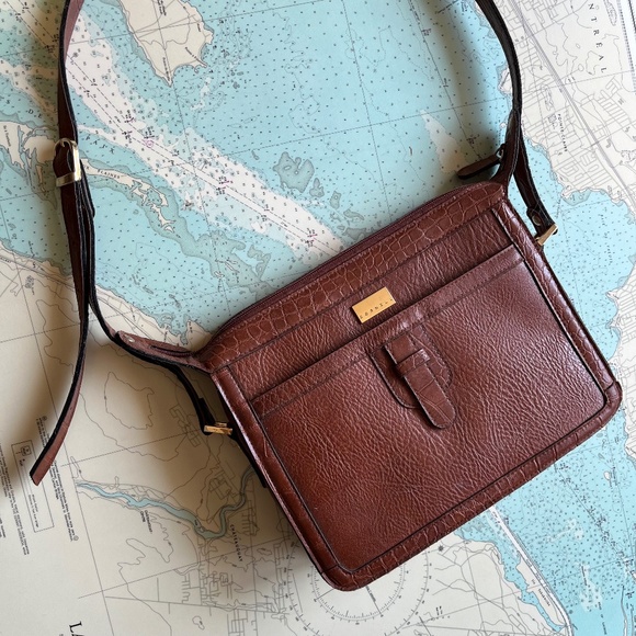 Cornell Handbags - Vintage '90s Vegan Leather Cornell Purse